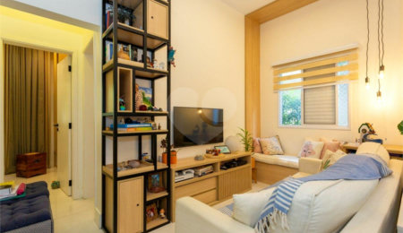 Apartamento à venda com 2 quartos, sendo 1 suíte,  em Cambuci, São Paulo, SP
