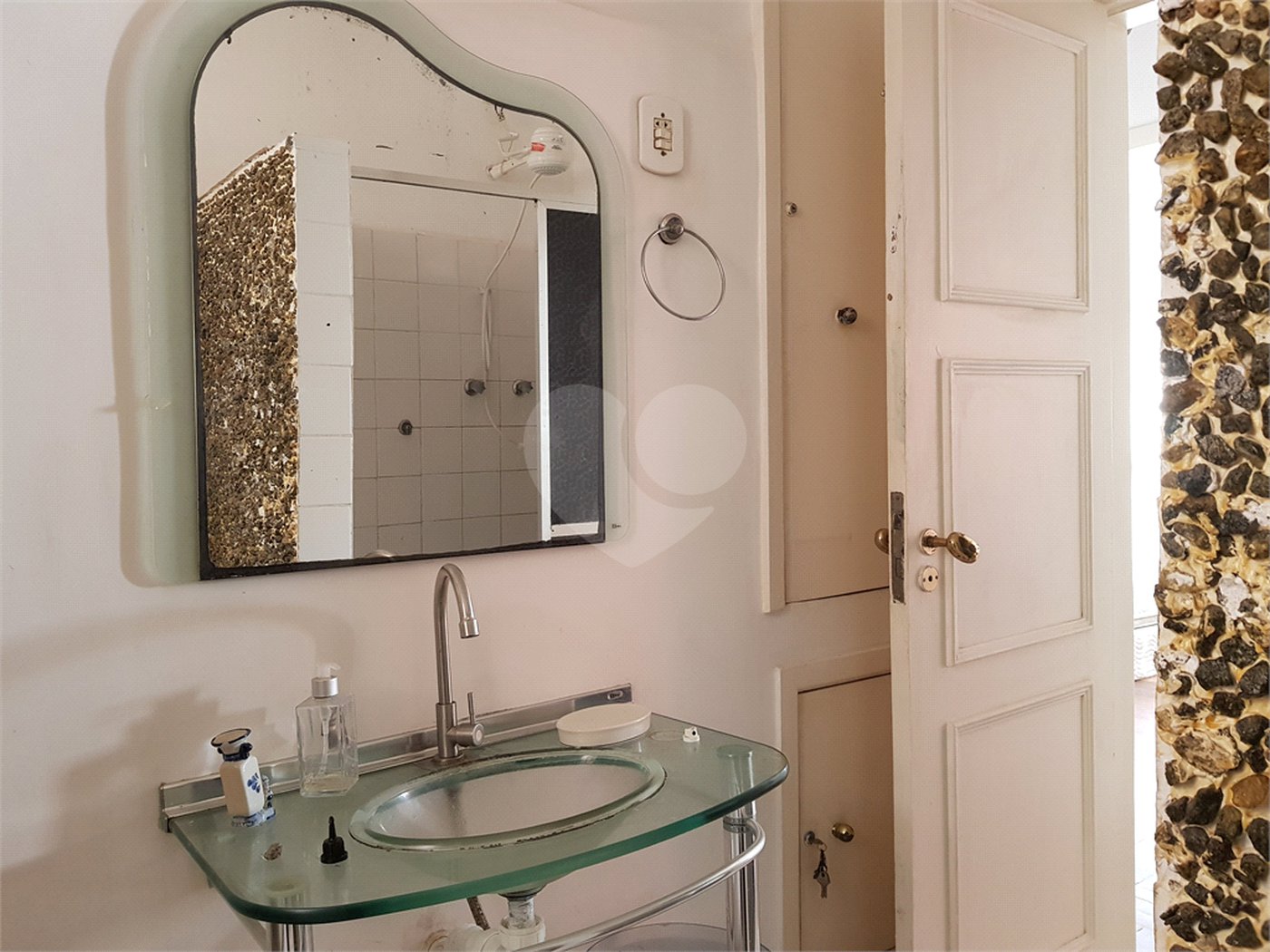 Apartamento à venda com 3 quartos, sendo 1 suíte,  em Copacabana, Rio de Janeiro, RJ