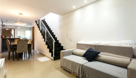 Sobrado à venda com 3 quartos, sendo 1 suíte,  em Campo Grande, São Paulo, SP