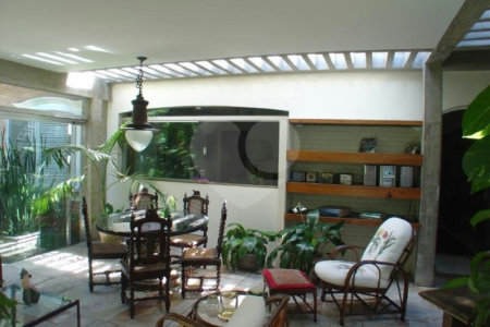 Casa à venda com 4 quartos, sendo 1 suíte, em Brooklin Velho, São Paulo, SP