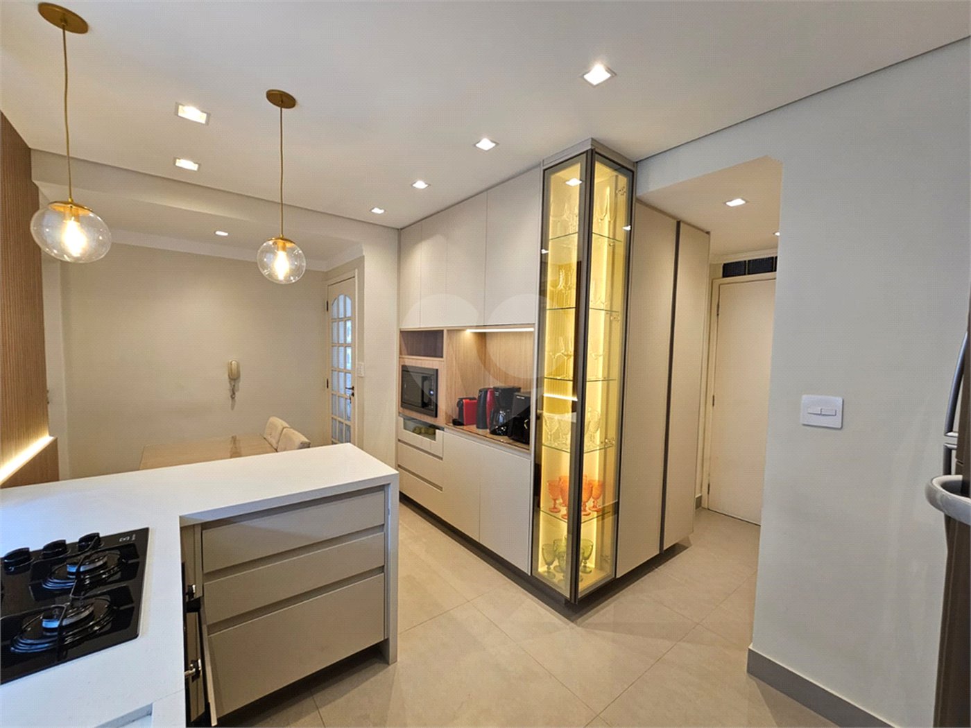 Apartamento à venda com 3 quartos, sendo 1 suíte, em Santo Amaro, São Paulo, SP