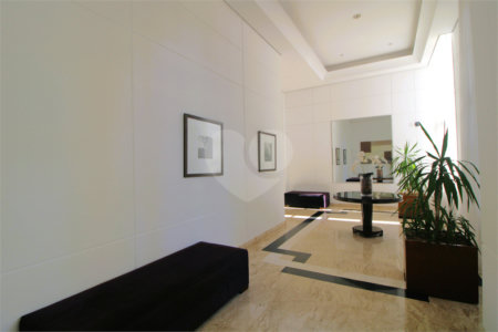 Apartamento à venda com 3 suítes em Santo Amaro, São Paulo, SP