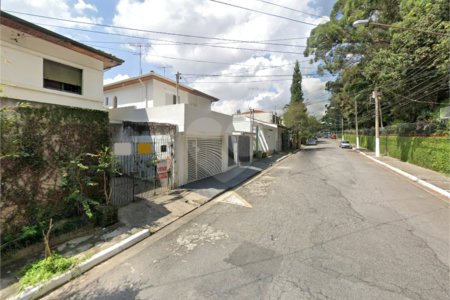 Sobrado à venda com 3 quartos, sendo 1 suíte, em Granja Julieta, São Paulo, SP