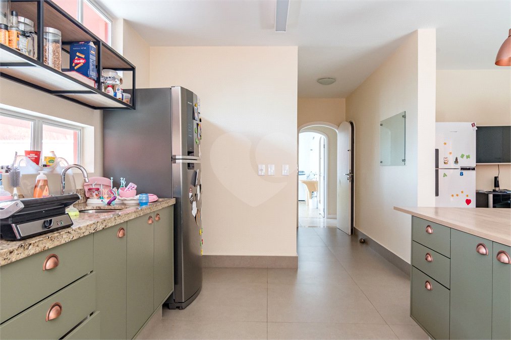 Casa à venda com 4 suítes no condomínio Residencial Chácara Monte Alegre, São Paulo - SP