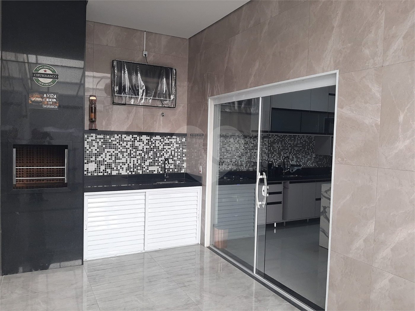 Casa à venda com 3 quartos, sendo 1 suíte,  no condomínio Reserva Ipanema, Sorocaba - SP