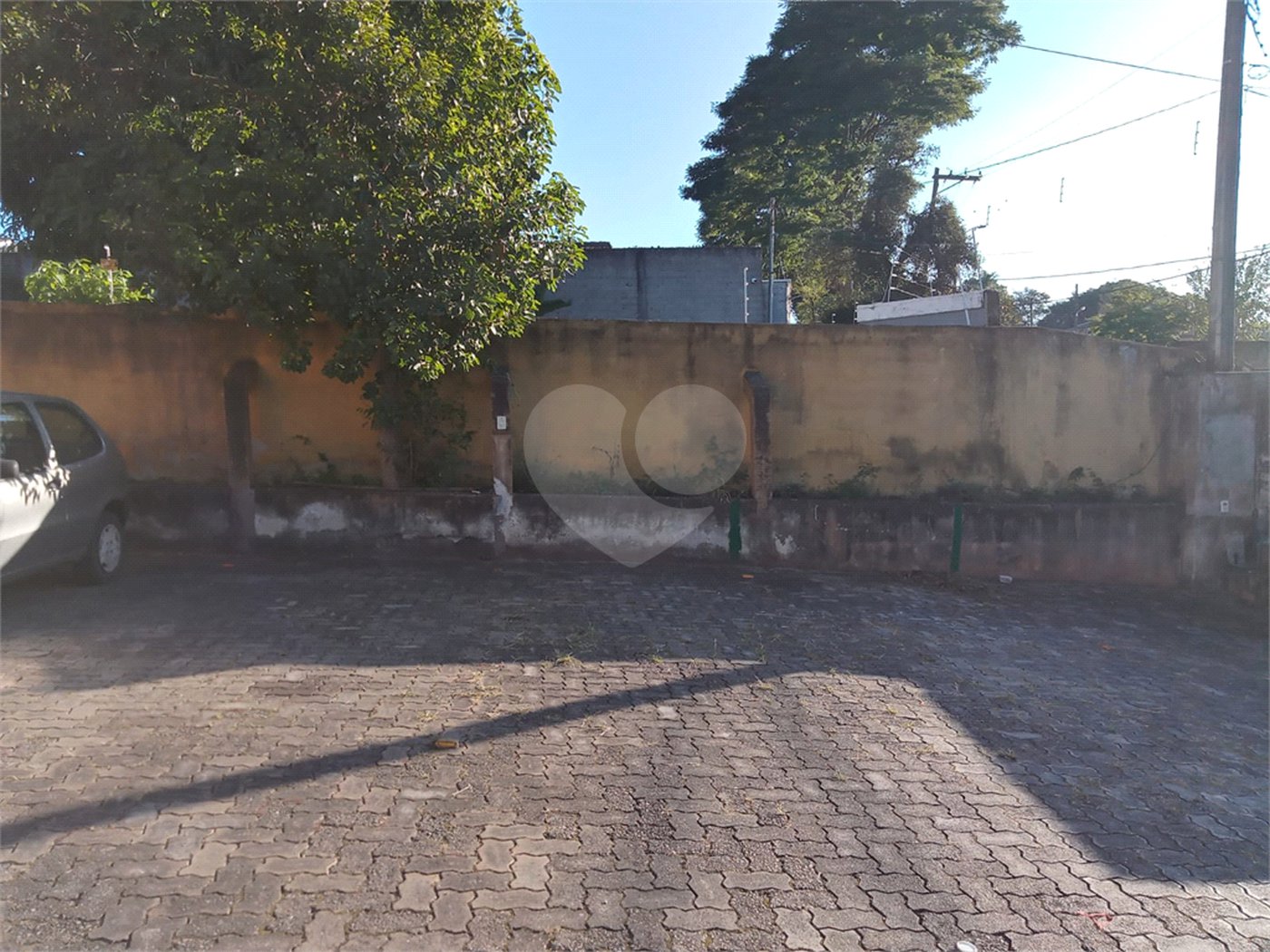Casa à venda com 21 quartos, sendo 7 suítes, no condomínio De Apartamentos Residenciais- Jardim Morumbi, Atibaia - SP