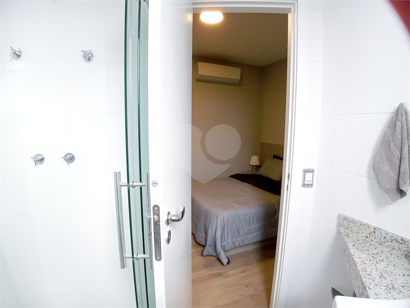 Apartamento à venda com 2 quartos, sendo 1 suíte, em Santa Teresinha, São Paulo, SP