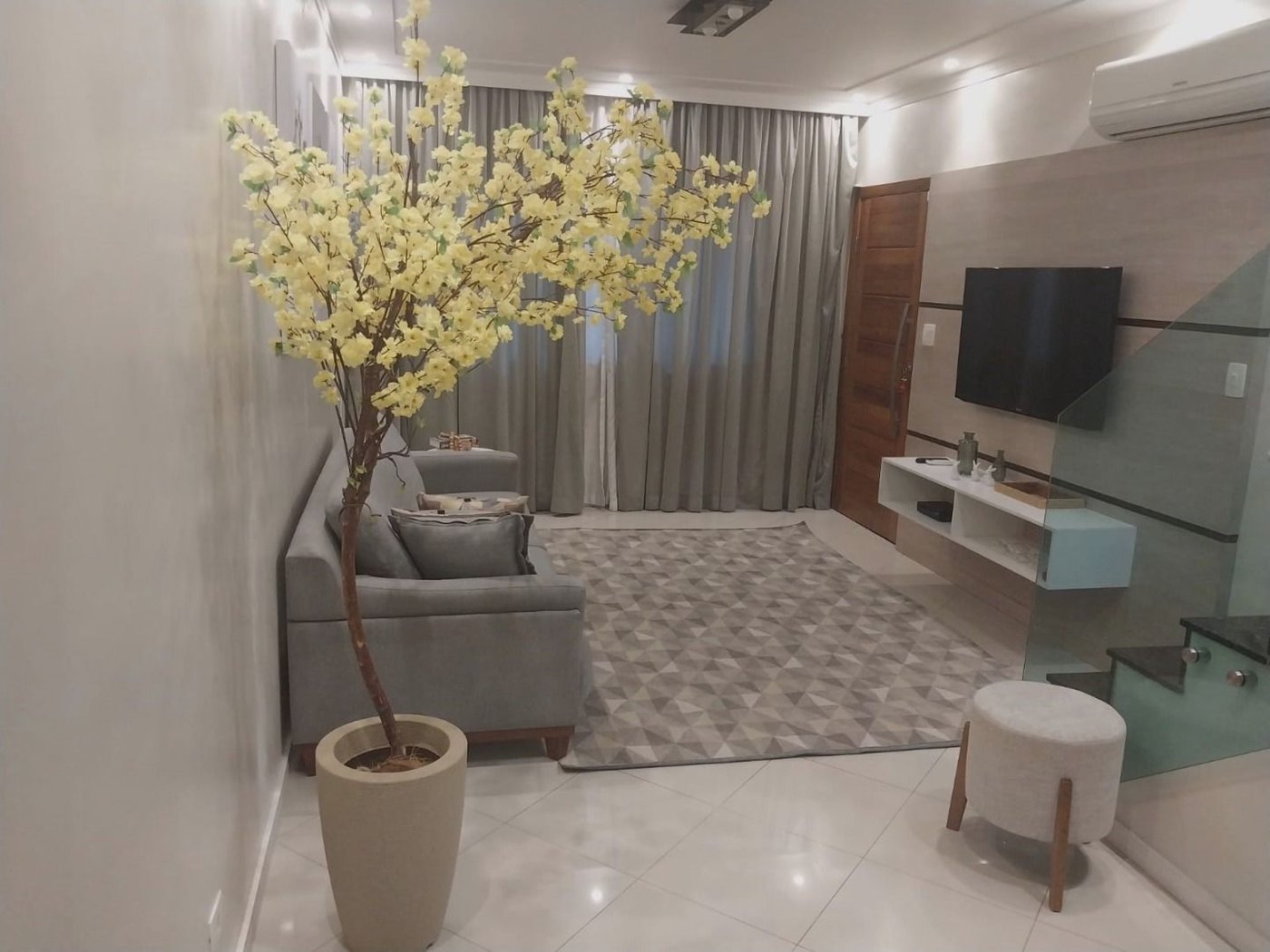 Casa à venda, 204 m² por R$ 585.000,00 - Vila Mateo Bei - São Vicente/SP