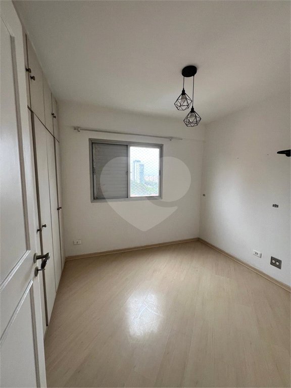 Apartamento à venda com 2 quartos, sendo 1 suíte, em Jardim Ester, São Paulo, SP