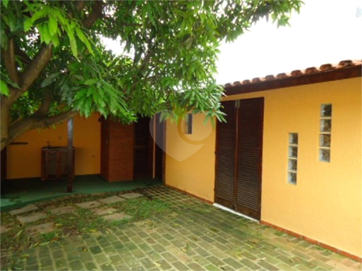 Sobrado à venda ou para alugar com 2 suítes em Paraisópolis, São Paulo, SP
