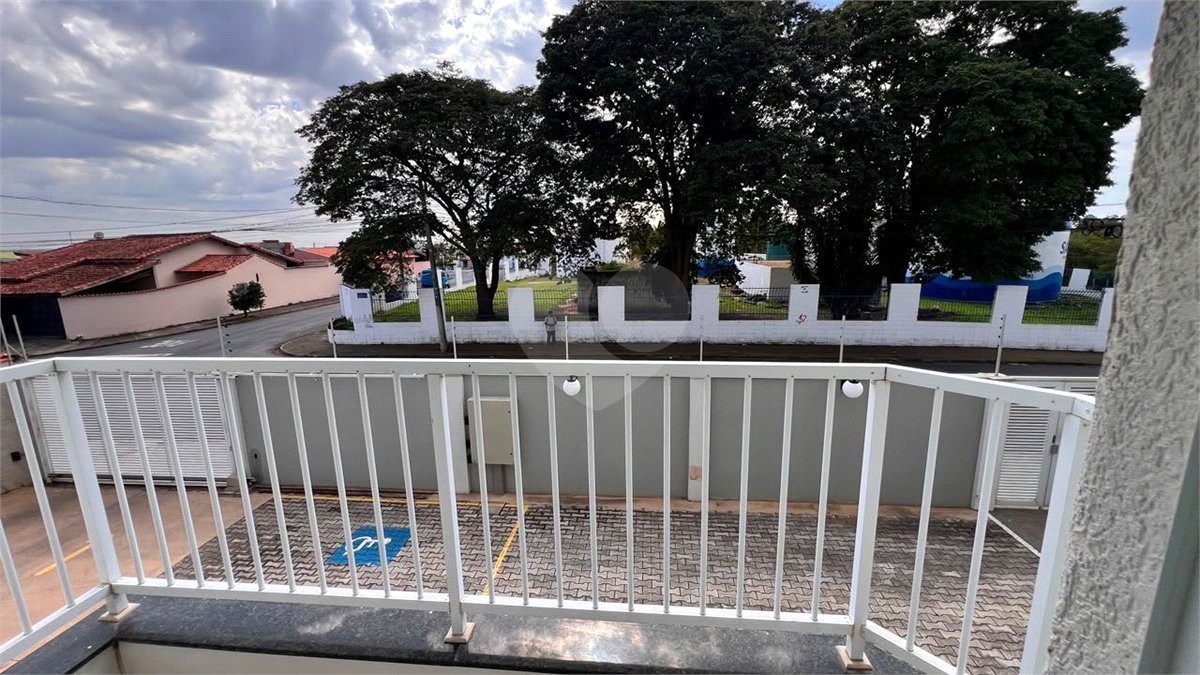 Apartamento à venda ou para alugar com 2 quartos, sendo 1 suíte, em Parque Residencial São Marcos, Porto Feliz, SP