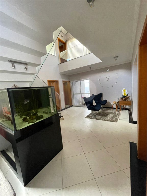 Casa à venda com 4 suítes no condomínio Aruã Lagos, Mogi das Cruzes - SP