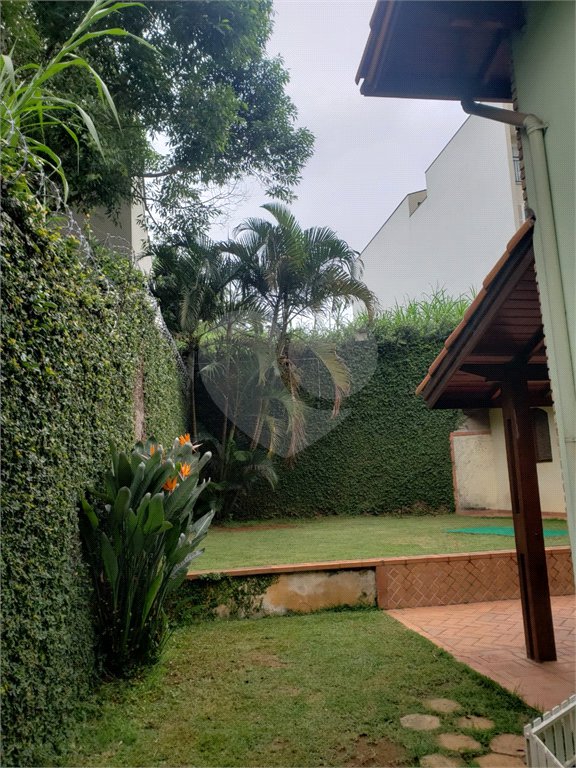 Sobrado à venda com 4 quartos, sendo 1 suíte,  em Jardim Leonor Mendes de Barros, São Paulo, SP