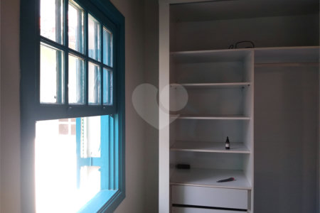 Sobrado à venda com 4 quartos, sendo 3 suítes,  em Vila Monumento, São Paulo, SP