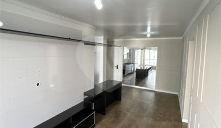 Apartamento à venda com 3 quartos, sendo 1 suíte,  em Jardim Umarizal, São Paulo, SP