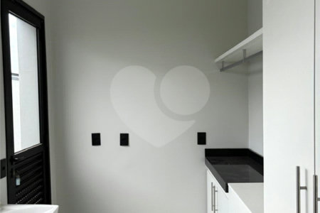 Casa à venda com 4 suítes no condomínio Residencial Costa das Areias, Salto - SP