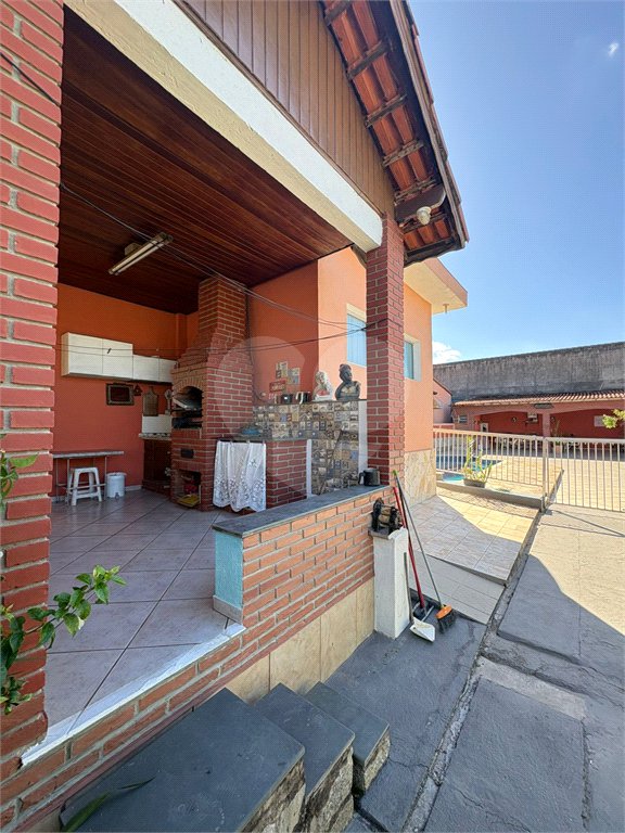 Casa Térrea à venda com 3 quartos em Vila Áurea, Poá, SP