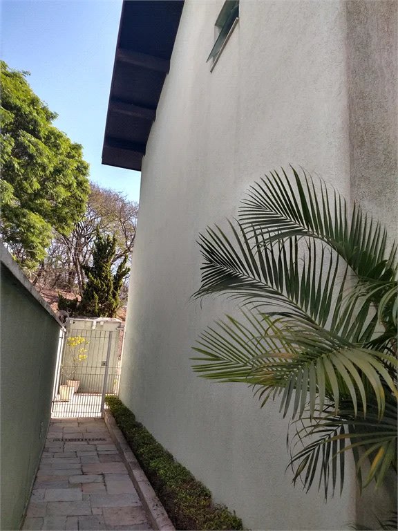 Sobrado à venda com 4 quartos, sendo 1 suíte,  em Parque dos Príncipes, São Paulo, SP