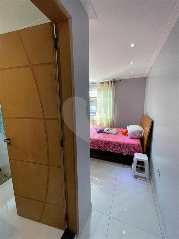 Sobrado à venda com 3 quartos, sendo 1 suíte, em Santíssimo, Rio de Janeiro, RJ