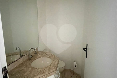 Casa à venda com 3 quartos, sendo 1 suíte,  no condomínio Vila Nova de Mafra, São Paulo - SP