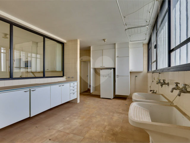 Apartamento à venda com 4 suítes em Santo Amaro, São Paulo, SP