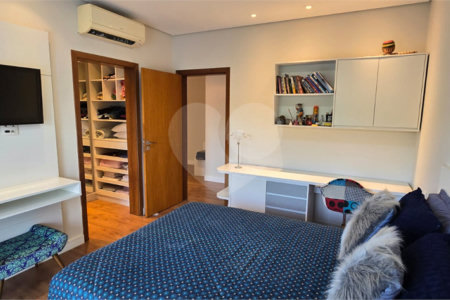 Casa à venda com 7 quartos, sendo 5 suítes, em Residencial Jardim Primavera, Louveira, SP