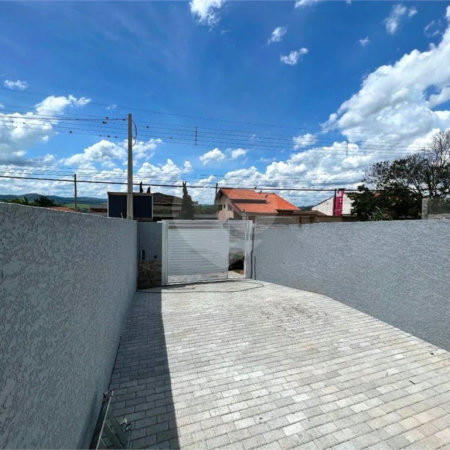 Sobrado à venda com 3 suítes em Jardim dos Pinheiros, Atibaia, SP