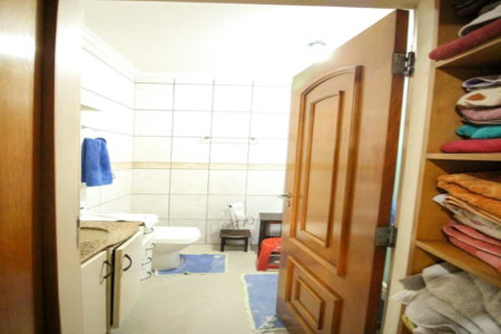 Casa à venda com 5 quartos, sendo 3 suítes, em Vila Paulicéia, São Paulo, SP