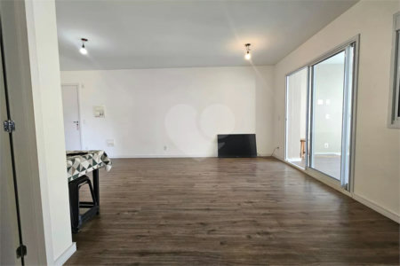 Apartamento à venda com 2 quartos, sendo 1 suíte, em Santo Amaro, São Paulo, SP