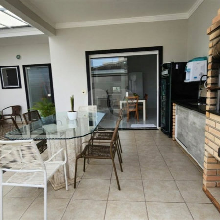Casa à venda com 4 quartos, sendo 2 suítes, no condomínio Ibiti Royal Park, Sorocaba - SP