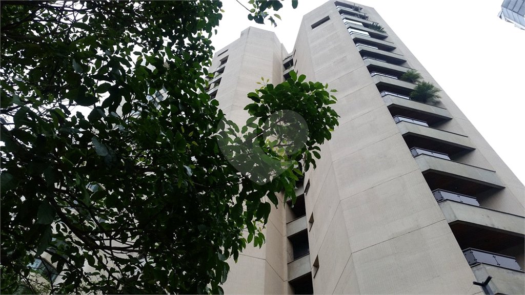Apartamento à venda com 4 quartos, sendo 3 suítes,  em Vila Suzana, São Paulo, SP