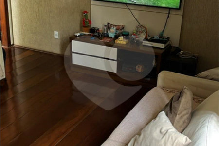 Sobrado à venda com 4 quartos, sendo 1 suíte, no Centro, Araraquara, SP