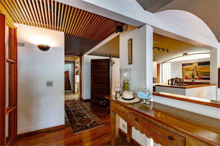 Casa à venda com 4 quartos, sendo 2 suítes, em Jardim Everest, São Paulo, SP