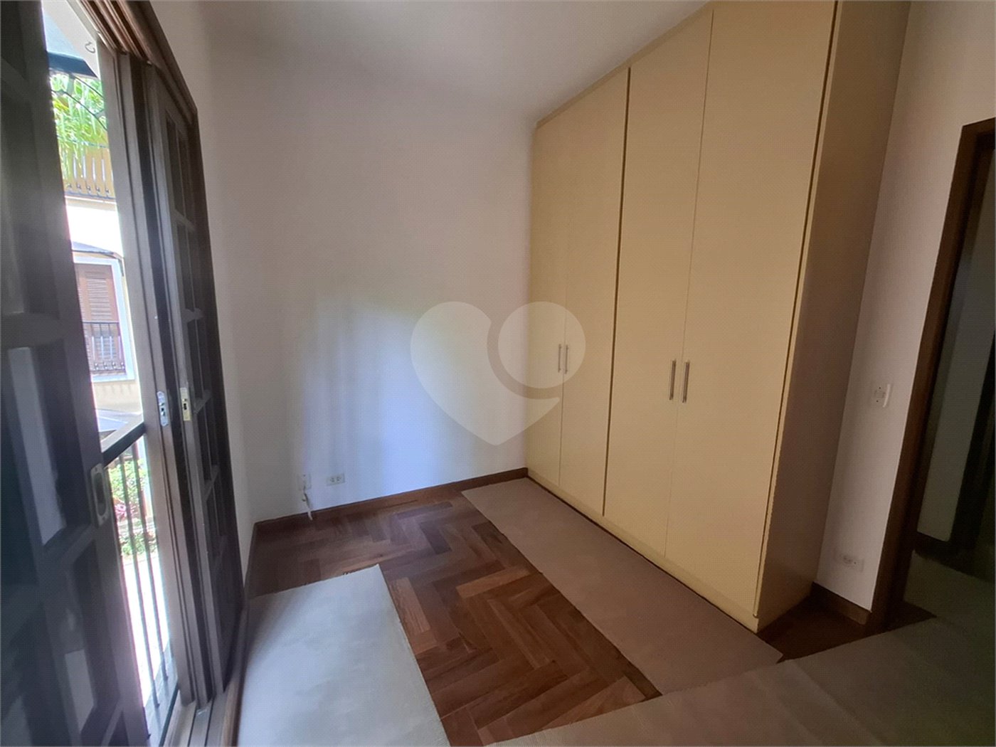 Casa para alugar com 4 quartos, sendo 2 suítes, no condomínio Palm Garden, São Paulo - SP