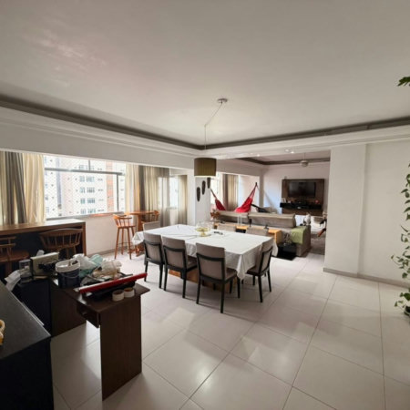 Apartamento com 3 dormitórios à venda, 156 m² por R$ 700.000,00 - Gonzaga - Santos/SP