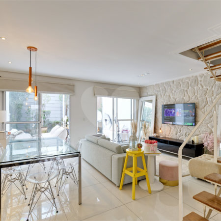 Casa à venda com 3 quartos, sendo 1 suíte, no condomínio Magnólia Gardens, São Paulo - SP