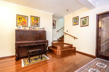 Casa à venda com 6 quartos, sendo 4 suítes, em Vila Anglo Brasileira, São Paulo, SP
