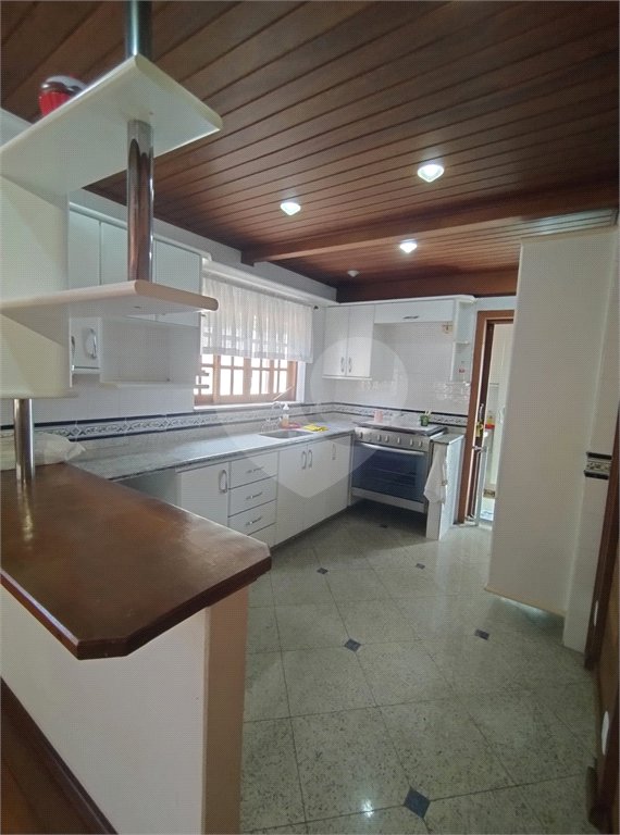 Casa à venda com 3 quartos, sendo 1 suíte, no condomínio Bosque de Greviléa, Vinhedo - SP