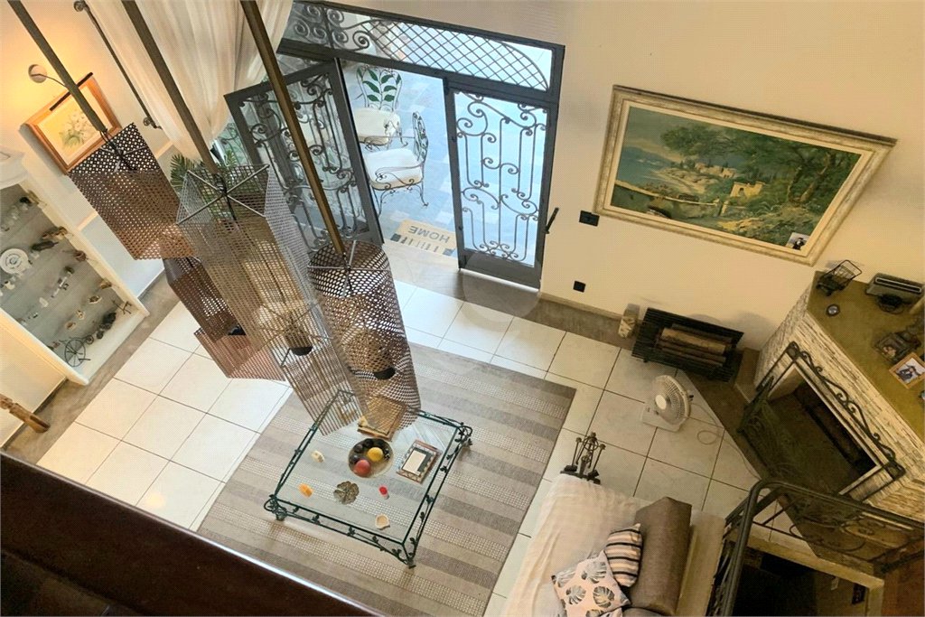 Casa à venda com 4 quartos, sendo 3 suítes, no condomínio Mirante da Barra, Rio de Janeiro - RJ