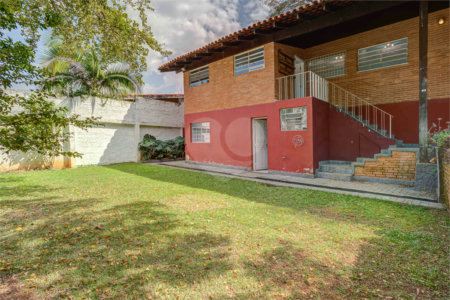 Casa Térrea à venda ou para alugar com 5 quartos, sendo 1 suíte, em Jardim Marajoara, São Paulo, SP