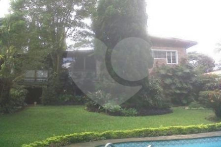 Casa Térrea à venda com 3 quartos, sendo 1 suíte, em Chácara Monte Alegre, São Paulo, SP