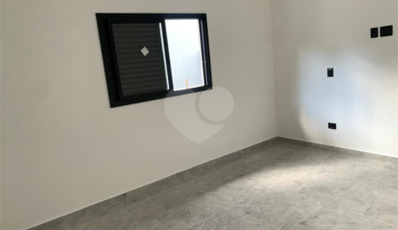 Sobrado à venda com 3 suítes em Jardim Maristela, Atibaia, SP