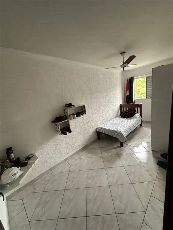 Casa à venda com 5 quartos, sendo 1 suíte, em Parque Fernanda, São Paulo, SP