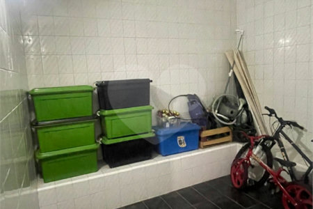 Sobrado à venda com 3 quartos, sendo 1 suíte,  em Jardim Armênia, Mogi das Cruzes, SP