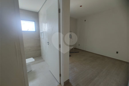 Casa à venda com 2 quartos, sendo 1 suíte, em Jardim Santo Antônio, Atibaia, SP