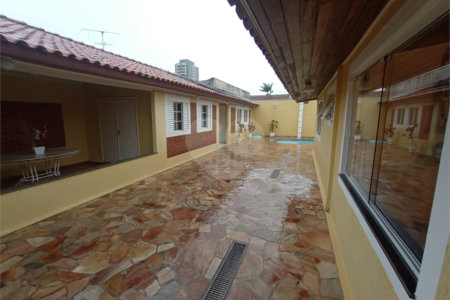 Casa à venda com 4 quartos, sendo 3 suítes,  no Centro, Itapetininga, SP