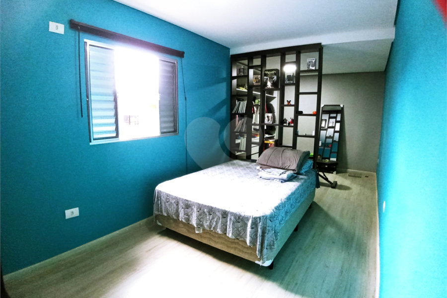Sobrado à venda com 3 quartos no Brasilândia, São Paulo, SP