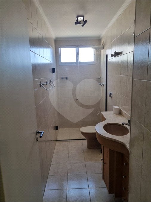 Apartamento à venda ou para alugar com 3 quartos, sendo 1 suíte, em Cerqueira César, São Paulo, SP