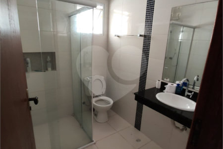 Casa à venda com 3 quartos, sendo 1 suíte,  em Vila Suissa, Mogi das Cruzes, SP
