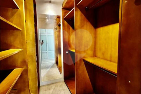 Apartamento à venda com 4 quartos, sendo 3 suítes,  em Campo Belo, São Paulo, SP